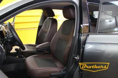 Чехлы для Volkswagen Polo VI, лифтбек, серии "Alcantara" - коричневая строчка