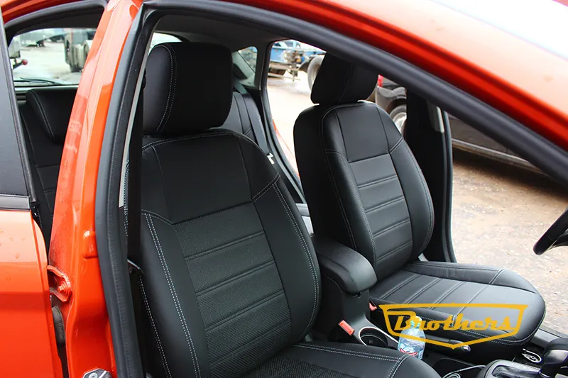 Чехлы на Ford Fiesta MK6, 2008 - 2019 серии "Premium" - серая строчка