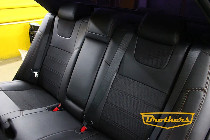 Чехлы на Toyota Camry 50, серии "Textile" - коричневая строчка