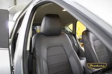 Чехлы на Mazda CX 5 II, серии "Premium" - черная строчка