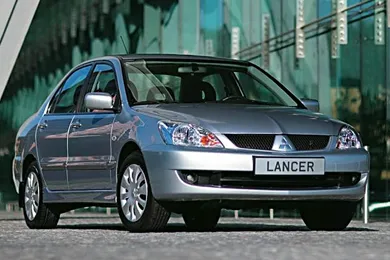 Lancer 9 дорестайлинг, 2000 - 2007