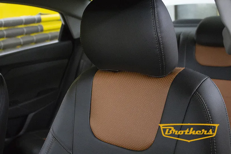 Чехлы на Hyundai Solaris 2, серии "Premium" - коричневая строчка