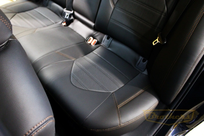 Чехлы на Toyota Camry 70, серии "Premium" - коричневая строчка